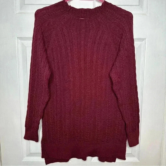Bleu Gray Cable Knit Sweater Burgundy Size Medium - Picture 1 of 16